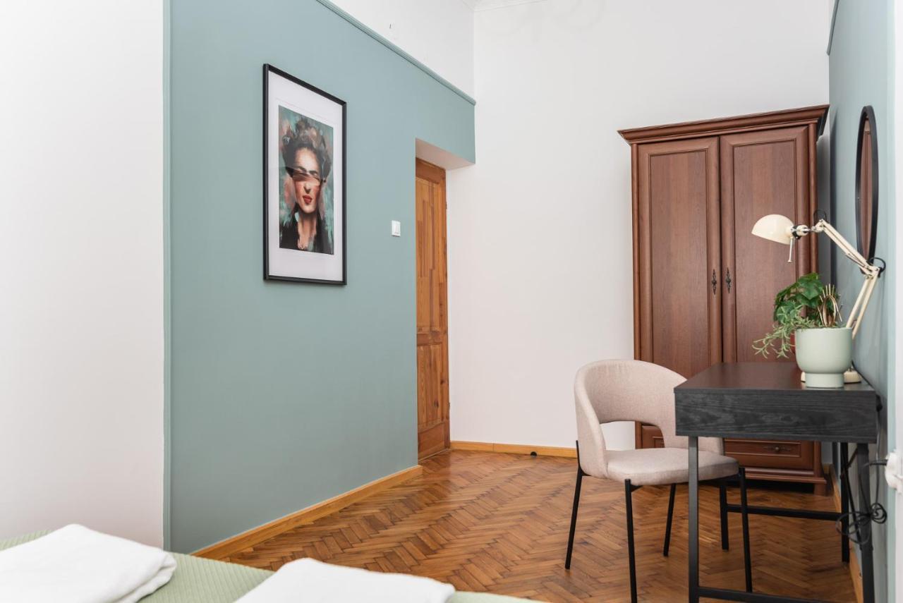 Classy Old Town Apartment - By Upstairs Krakau Buitenkant foto