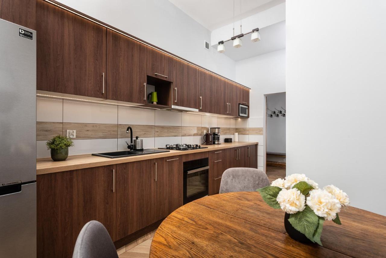 Classy Old Town Apartment - By Upstairs Krakau Buitenkant foto